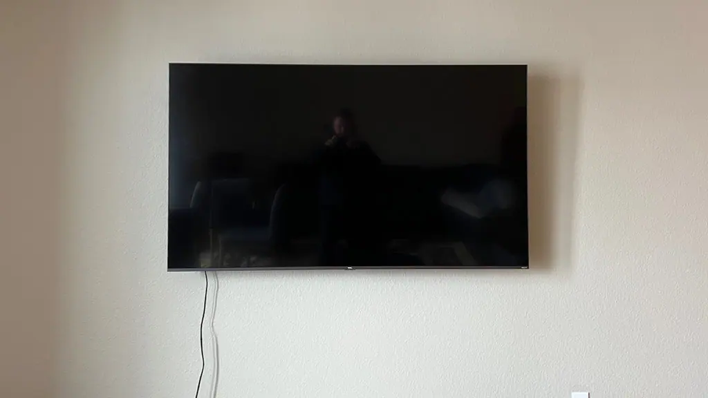 65 Inch Tv Wall Mount Edina Apartment Living Room - The Mounting Man